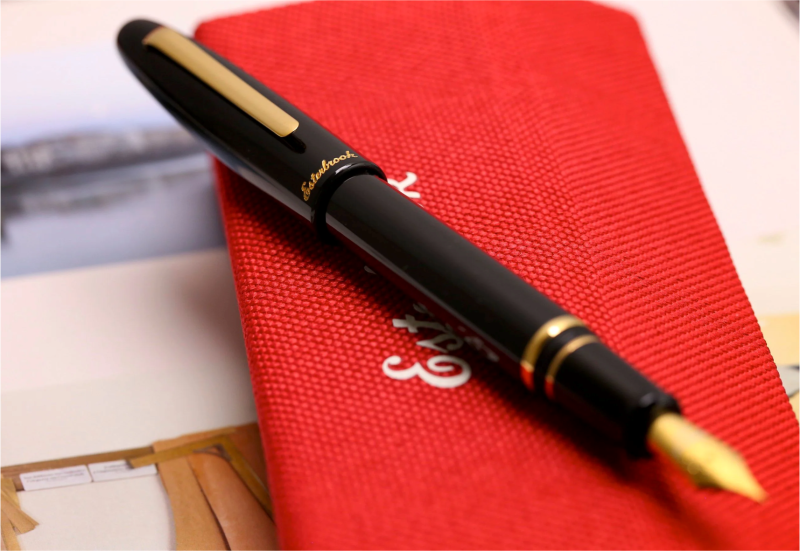 esterbrook ebony gold 1.png