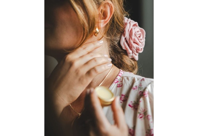 jaskółka ZŁOTE POŁUDNIE - perfumy do ciała (6).jpg