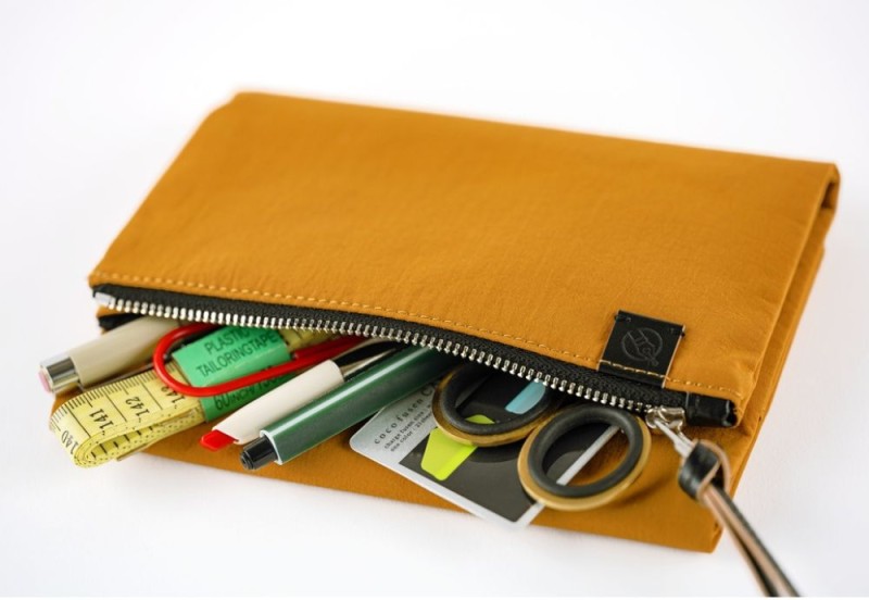 Hobonichi Techo Original A6 Cover: Tragen: Mustard