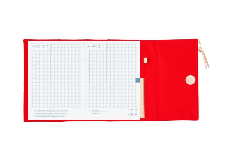 Hobonichi Techo Cousin A5 Cover: Tragen: Red