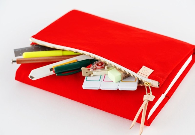 Hobonichi Techo Cousin A5 Cover: Tragen: Red