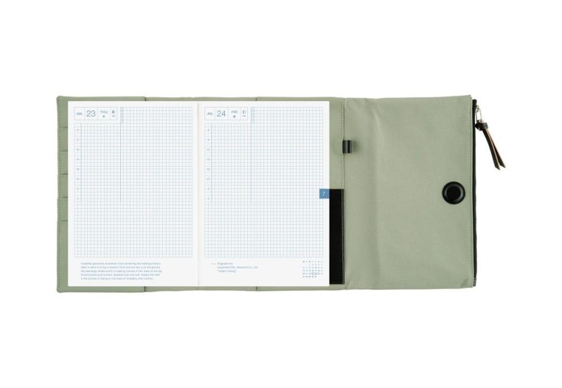 Hobonichi Techo Cousin A5 Cover: Tragen: Oakmoss