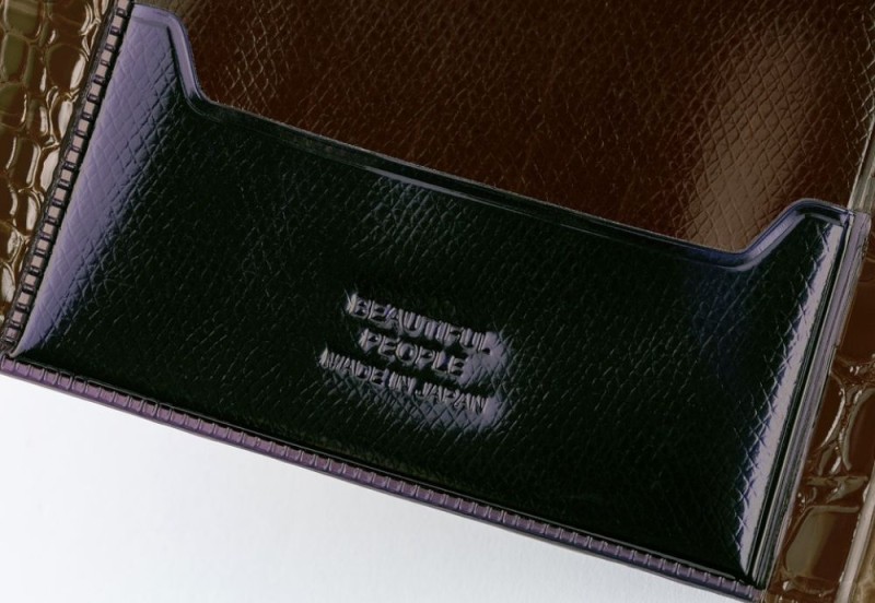 Hobonichi Techo Cousin A5 Cover: beautiful people: Nothing to Hide