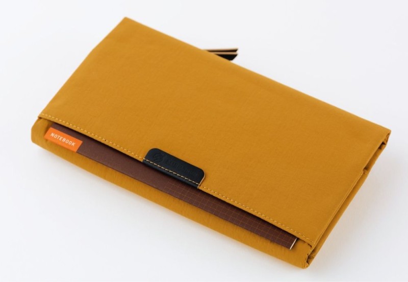 Hobonichi Techo Weeks Cover: Tragen: Mustard