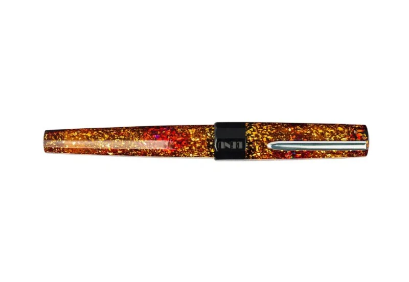 BENU Euphoria Bourbon Pióro wieczne 2.jpg
