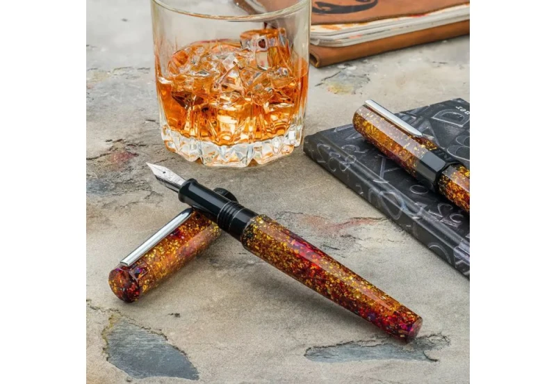 BENU Euphoria Bourbon Pióro wieczne 4.jpg